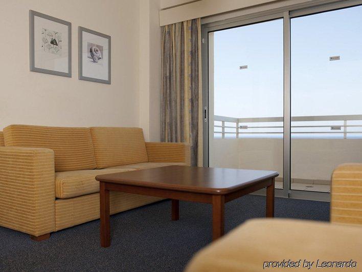 Sentido Kouzalis Beach Hotel Protaras Værelse billede