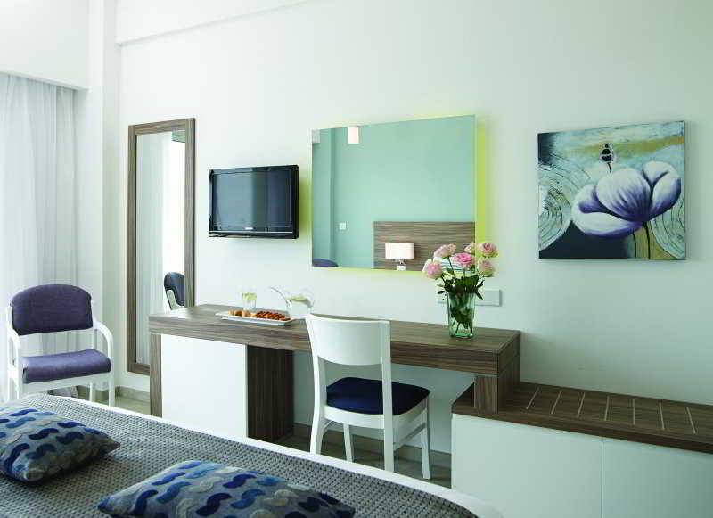 Sentido Kouzalis Beach Hotel Protaras Eksteriør billede